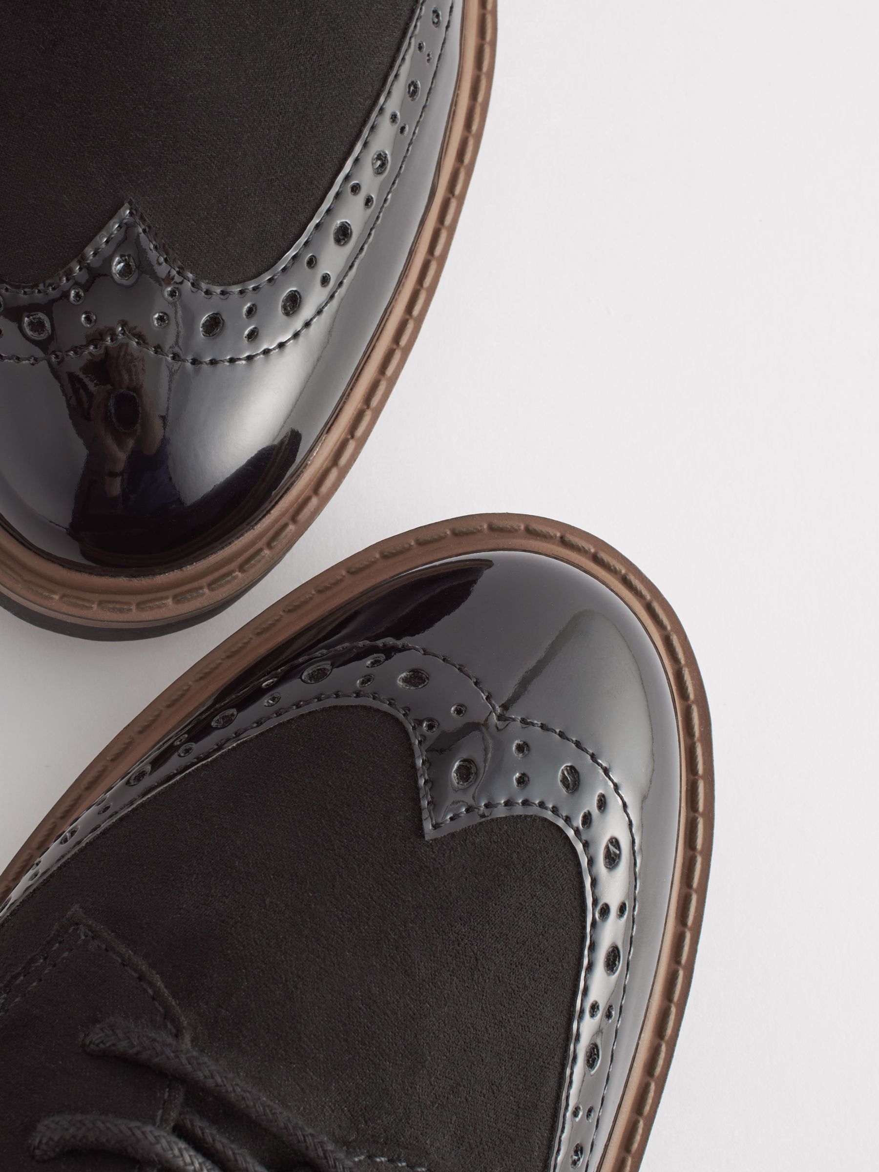 Comfort Brogue Dress Shoe Graphite