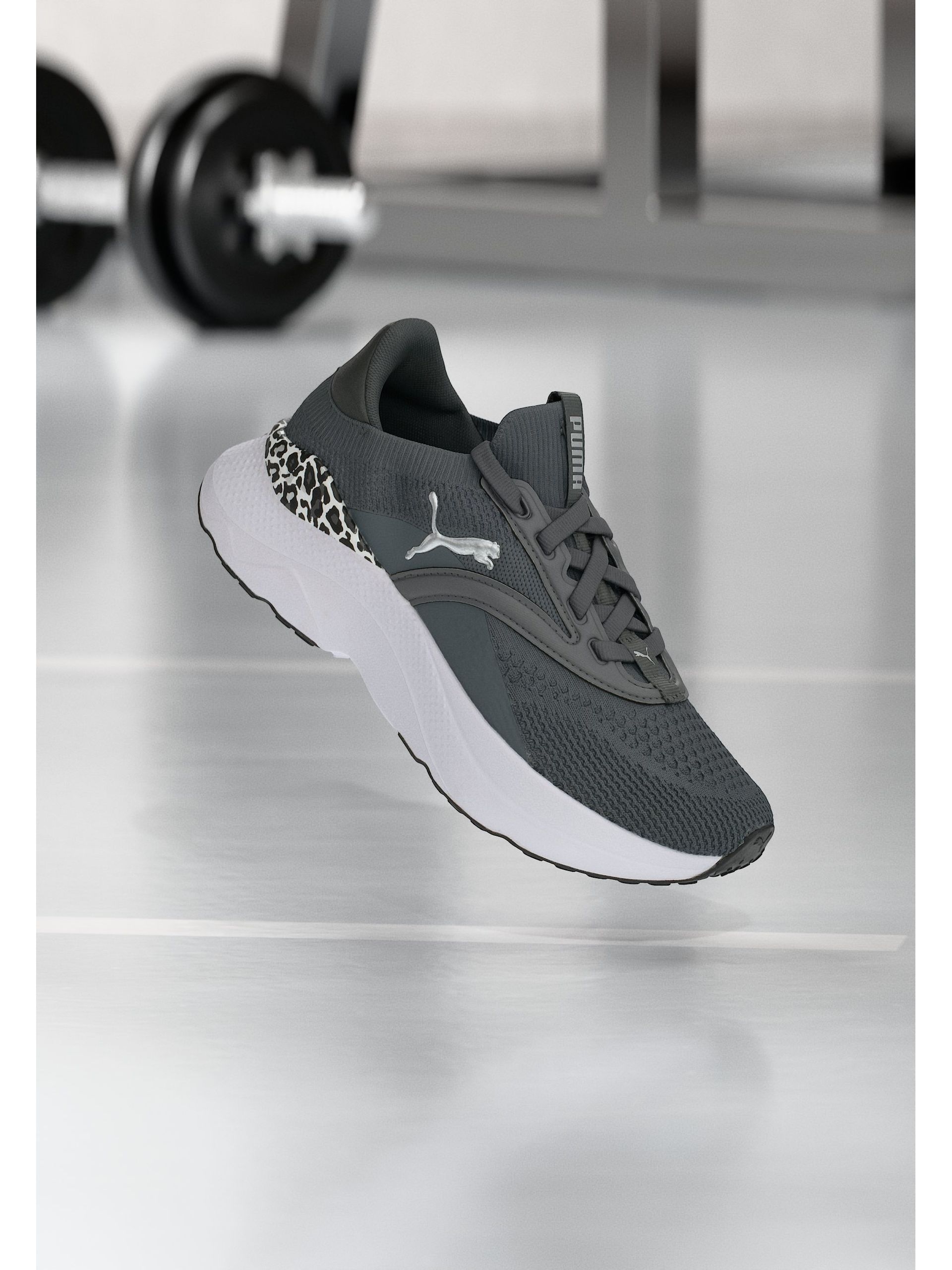 Contemporary Motion Control Shoe Grey