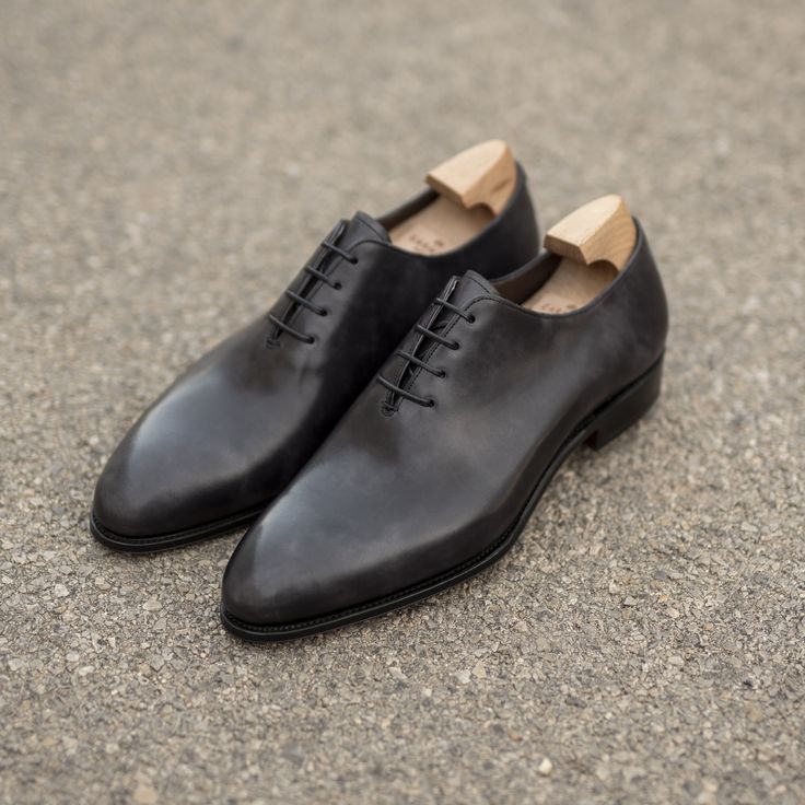 Modern Wholecut Oxford Graphite