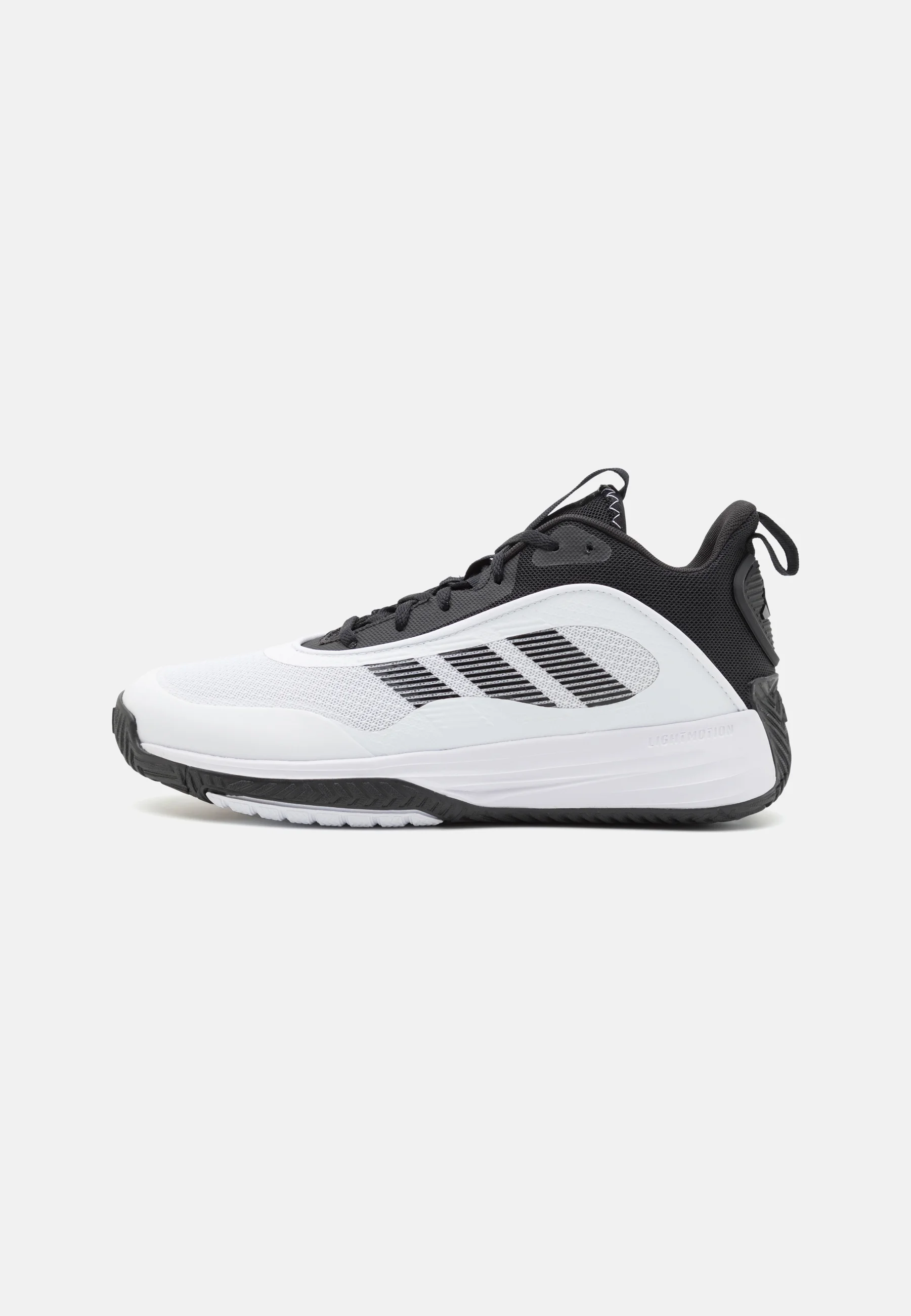 Classic Outdoor Basketball Shoe Graphite
