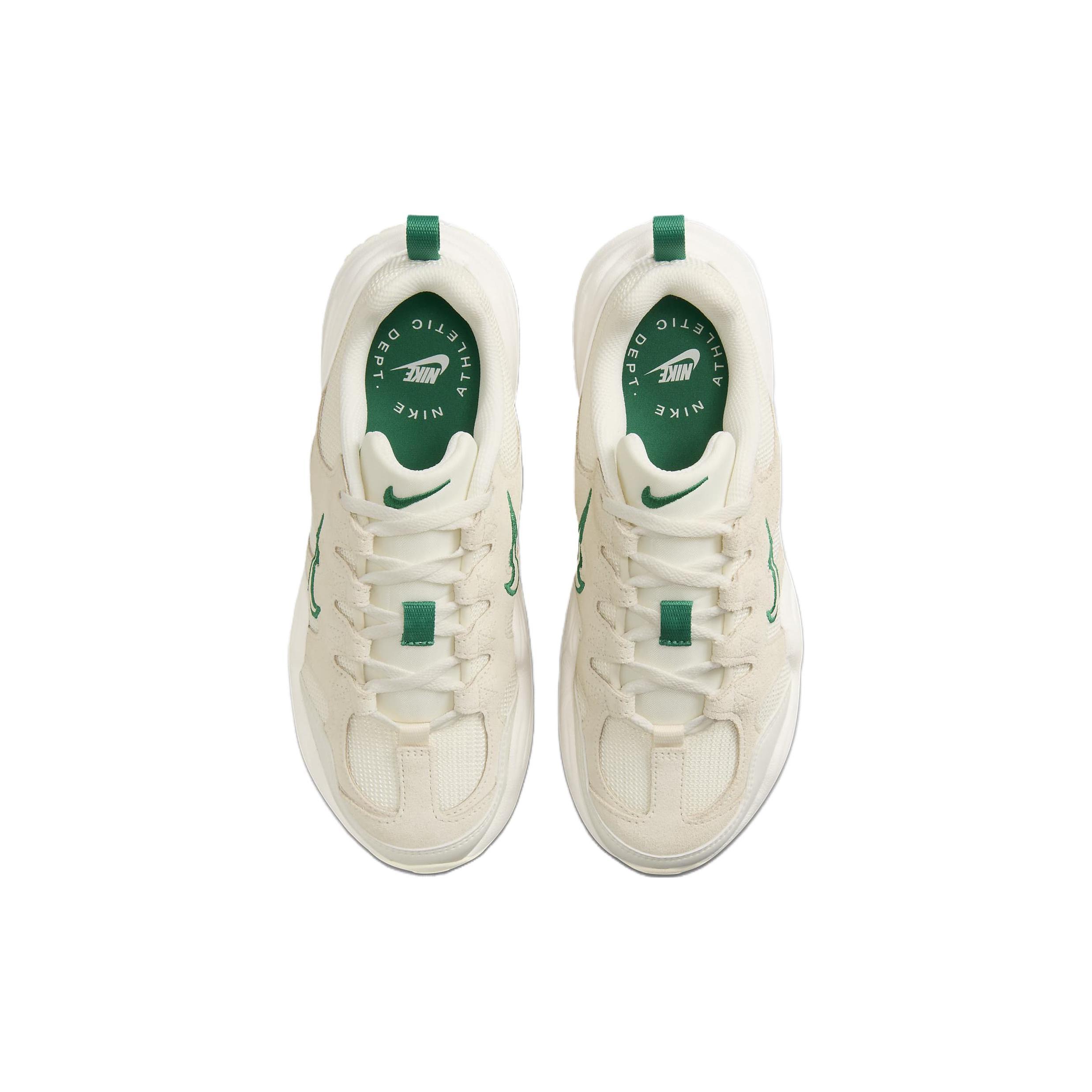 Tech Lightweight Hiker Ivory