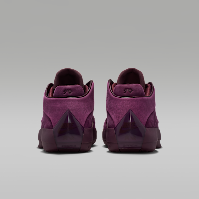 Tech Indoor Basketball Shoe Bordeaux
