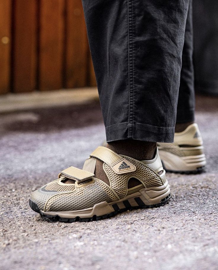 Evolution Double Monk Strap Beige