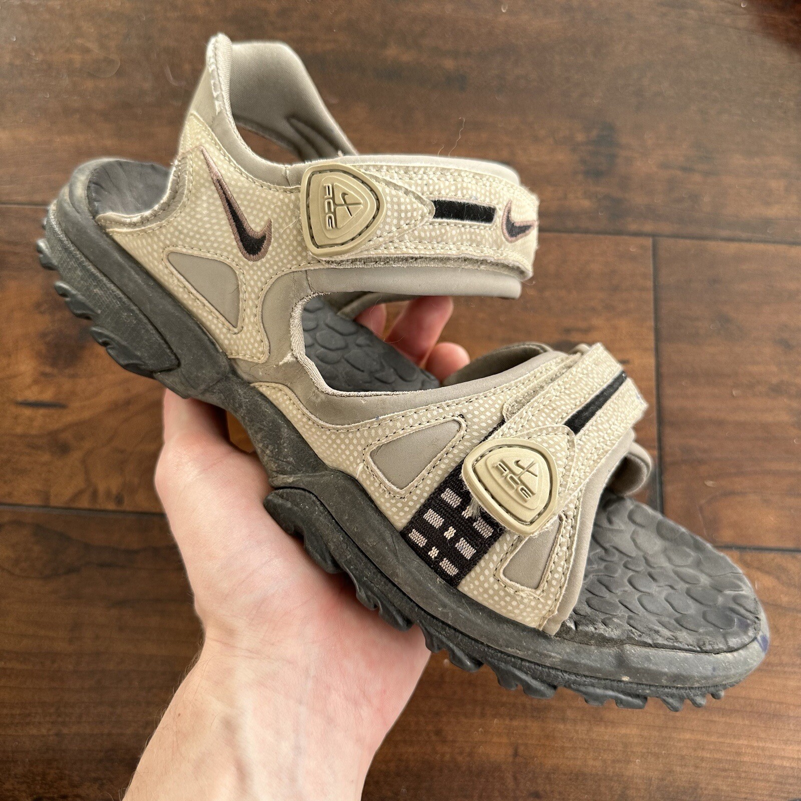 Modern Hiking Sandal Grey