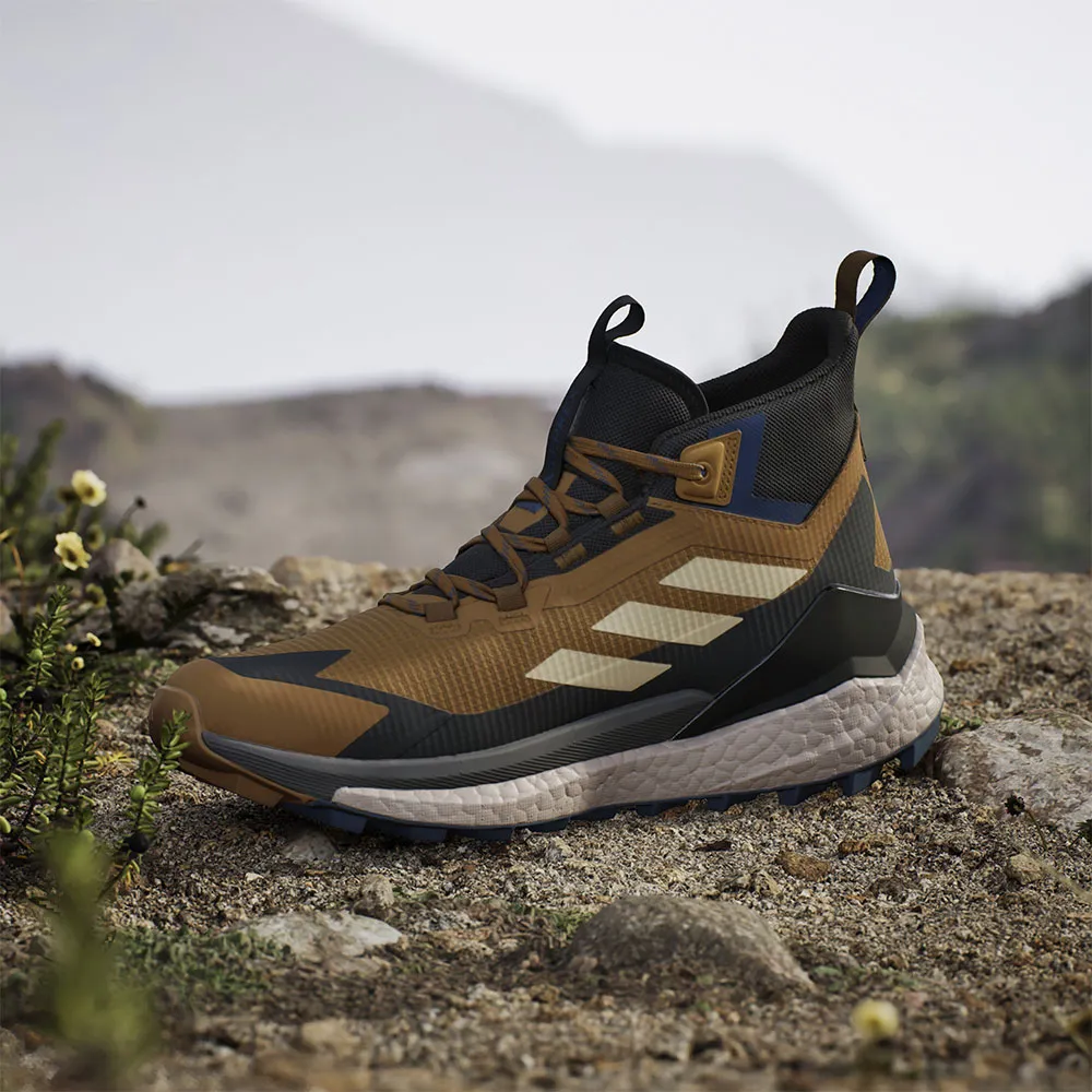 Luxury Trail Hiker Forest