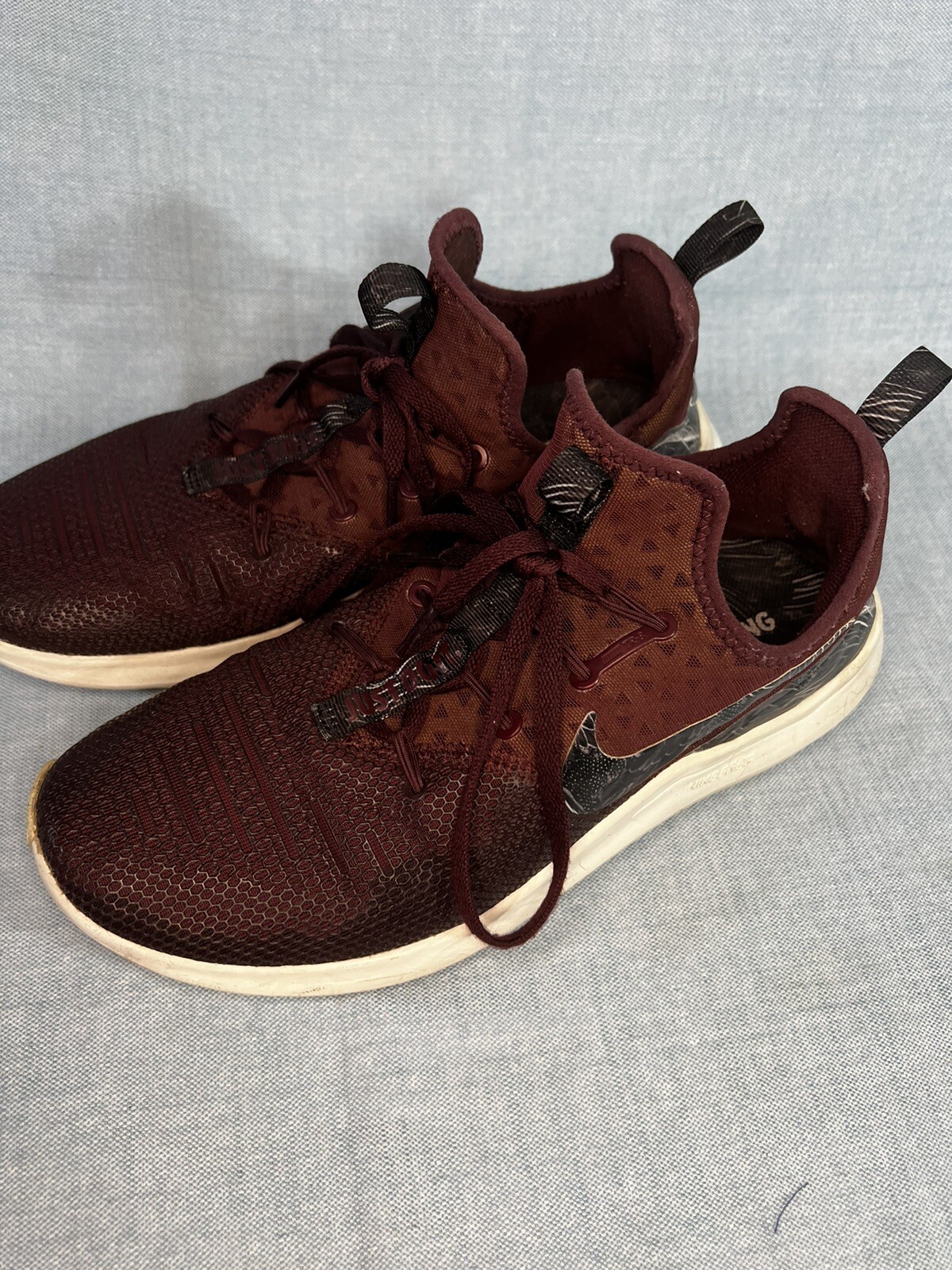 Pro Interval Training Shoe Burgundy