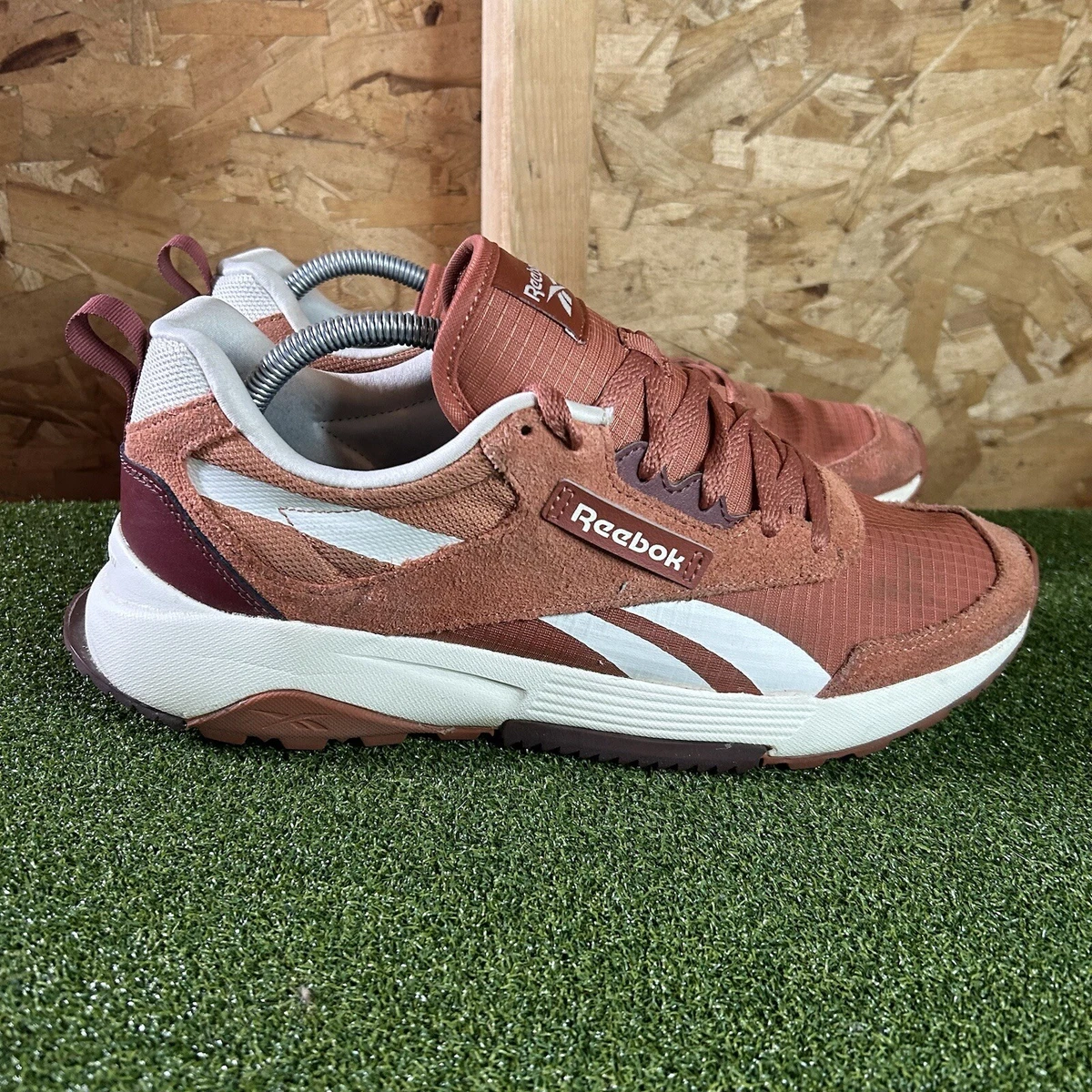 Refined Streetwear Sneaker Rust
