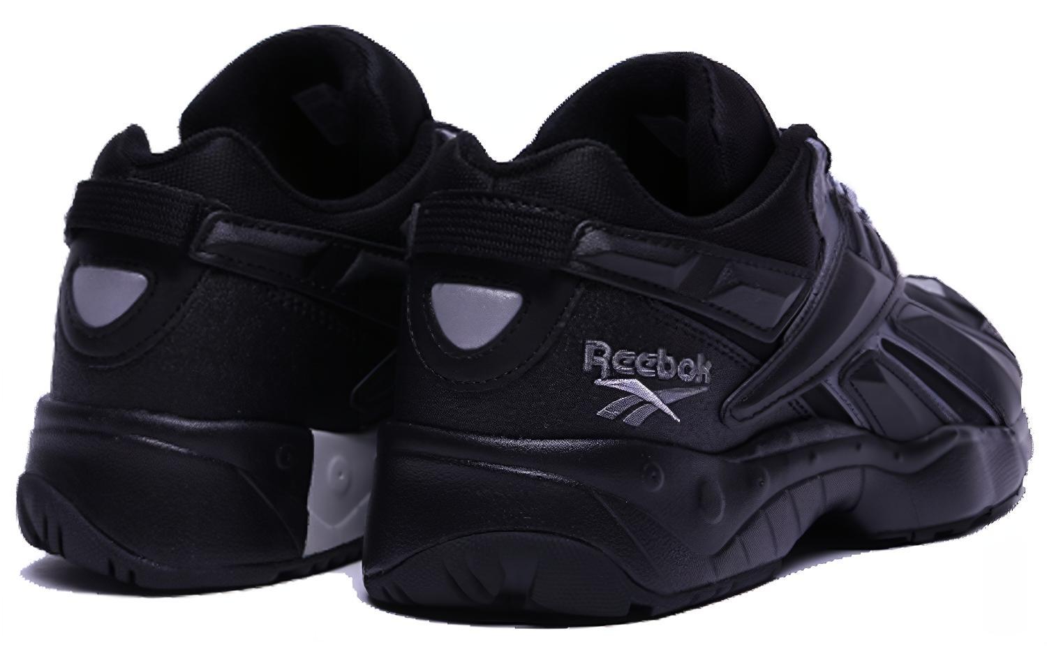 Essential Interval Training Shoe Black