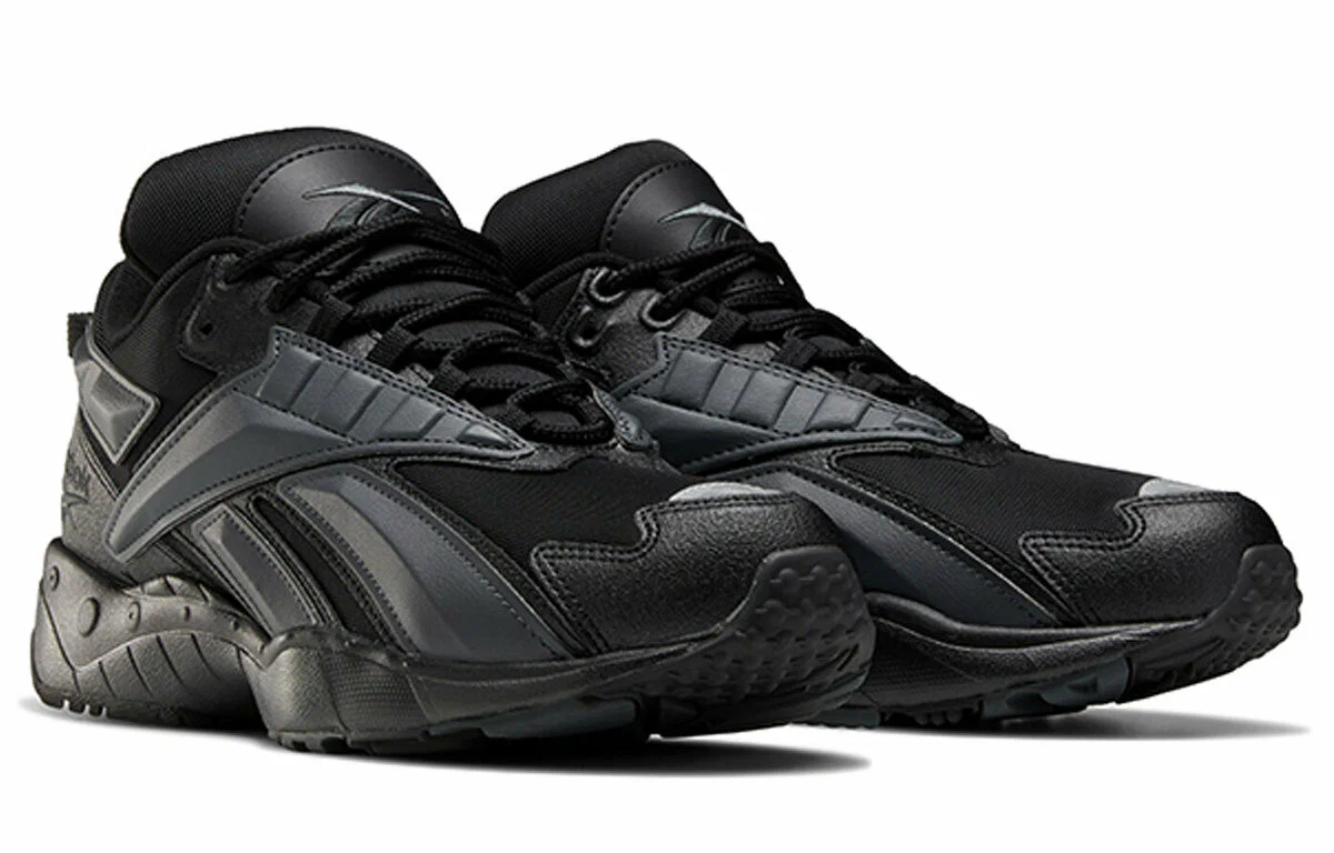 Essential Interval Training Shoe Black