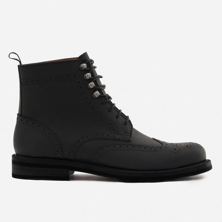 Signature Brogue Boot Black