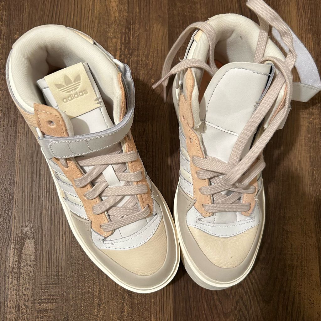 Vintage High Top Sneaker Beige