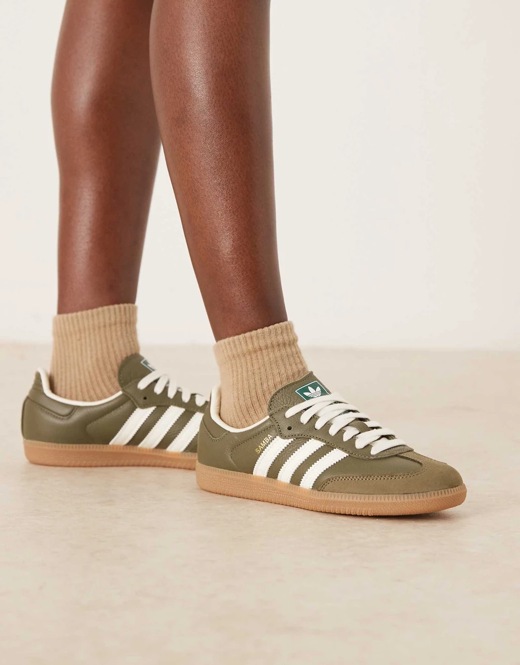 Luxury Vintage Tennis Shoe Khaki