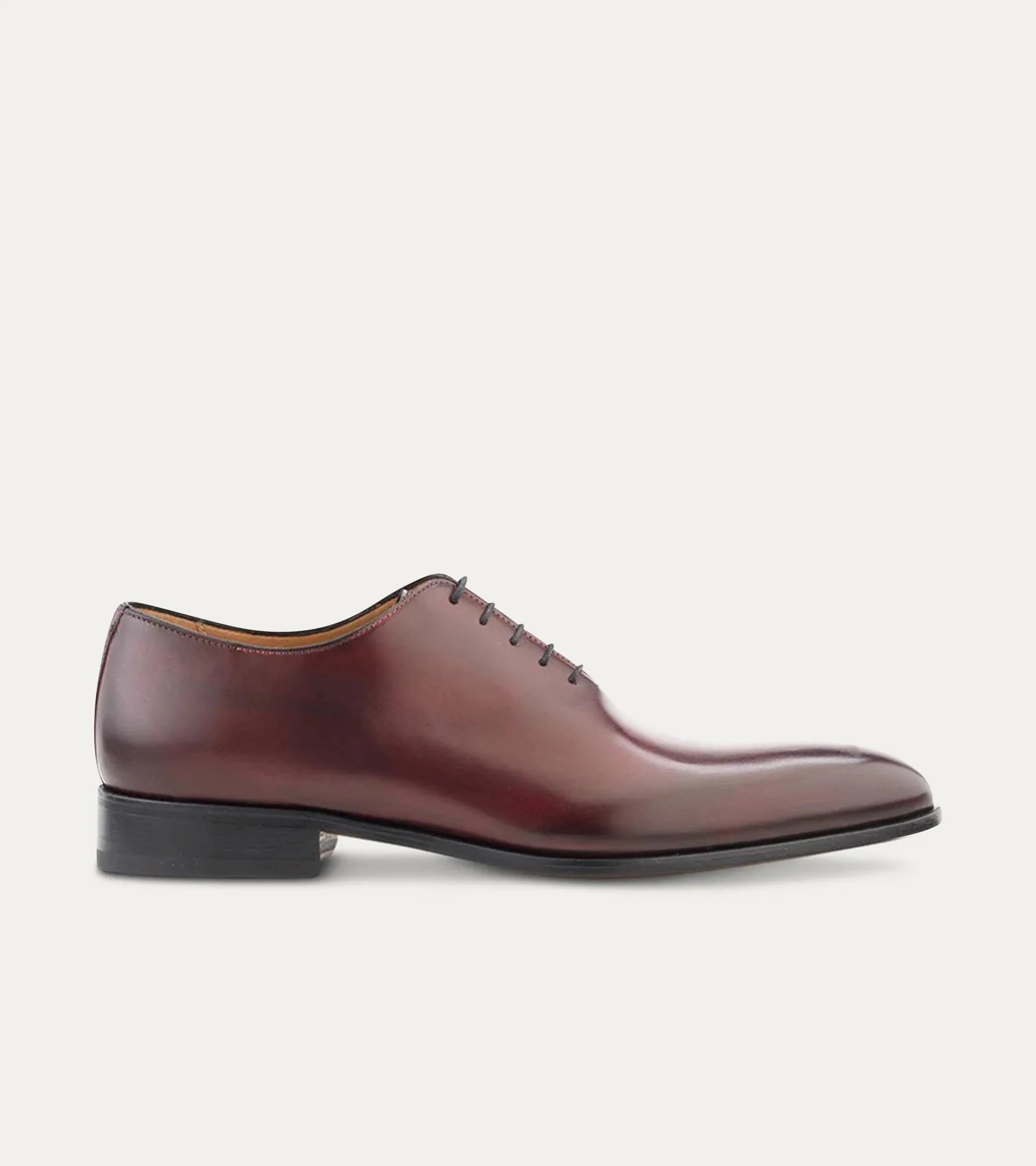 Momentum Wholecut Dress Shoe Walnut