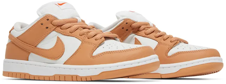 Contemporary Low Top Basketball Shoe Cognac