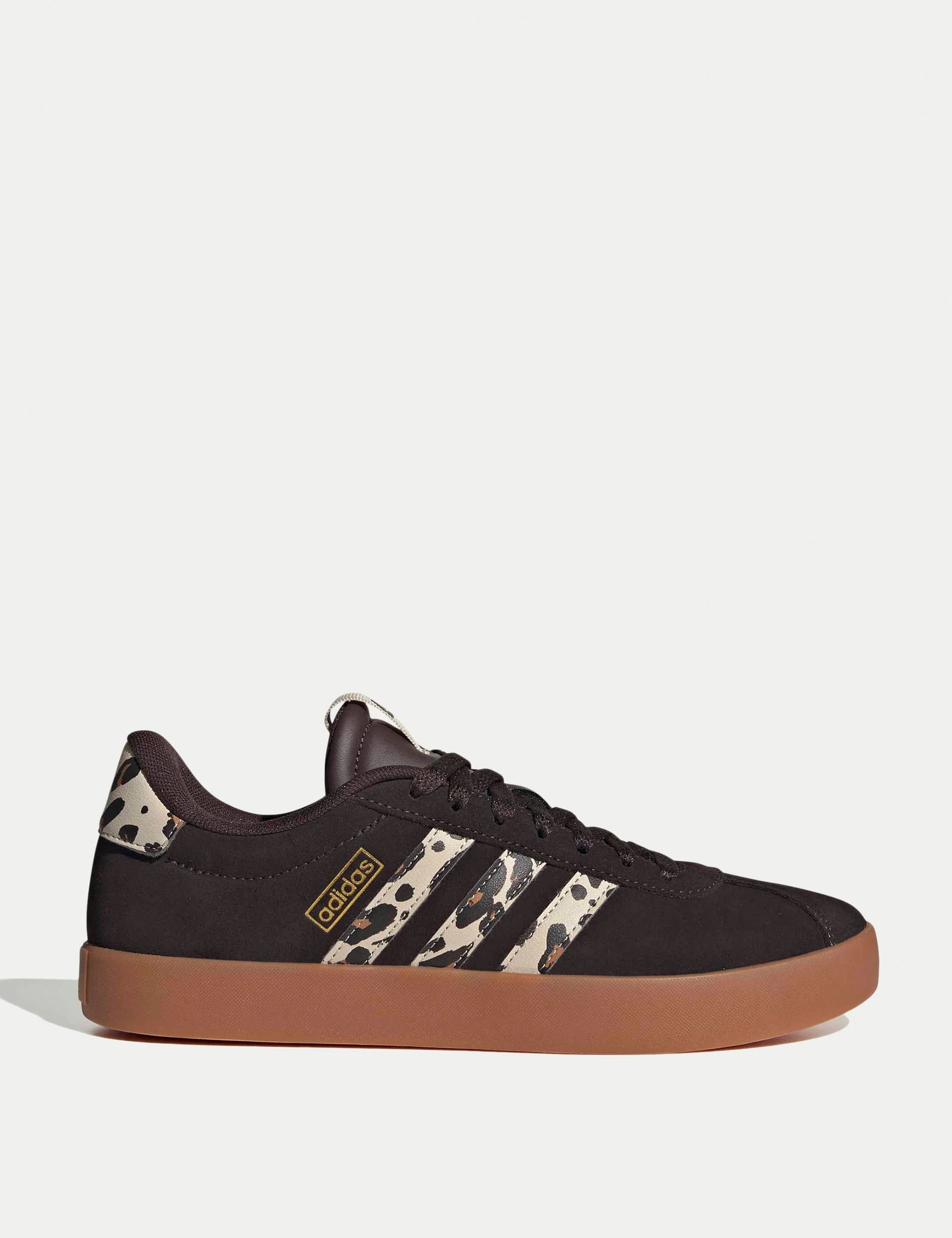 Sleek Court Tennis Shoe Brown