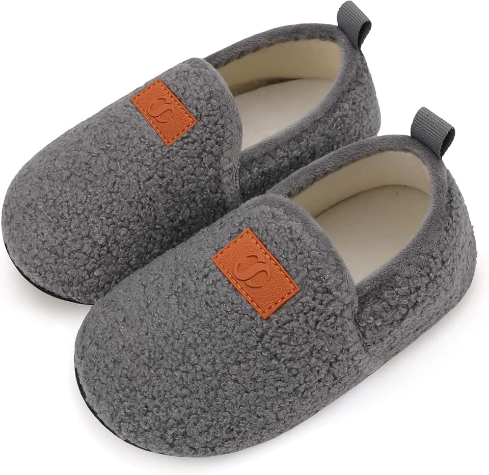 Kids Slippers - Size 30 - Rubber