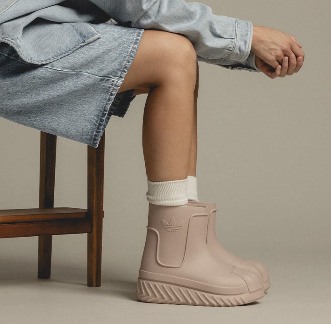 Sleek Logger Boot Beige