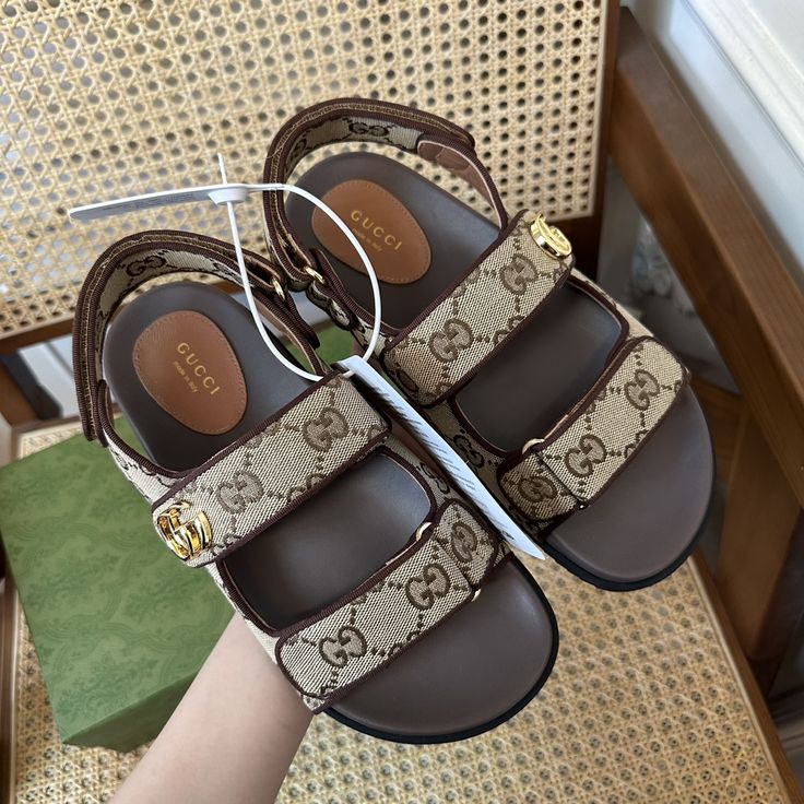 Beach Olive Beach Sandals