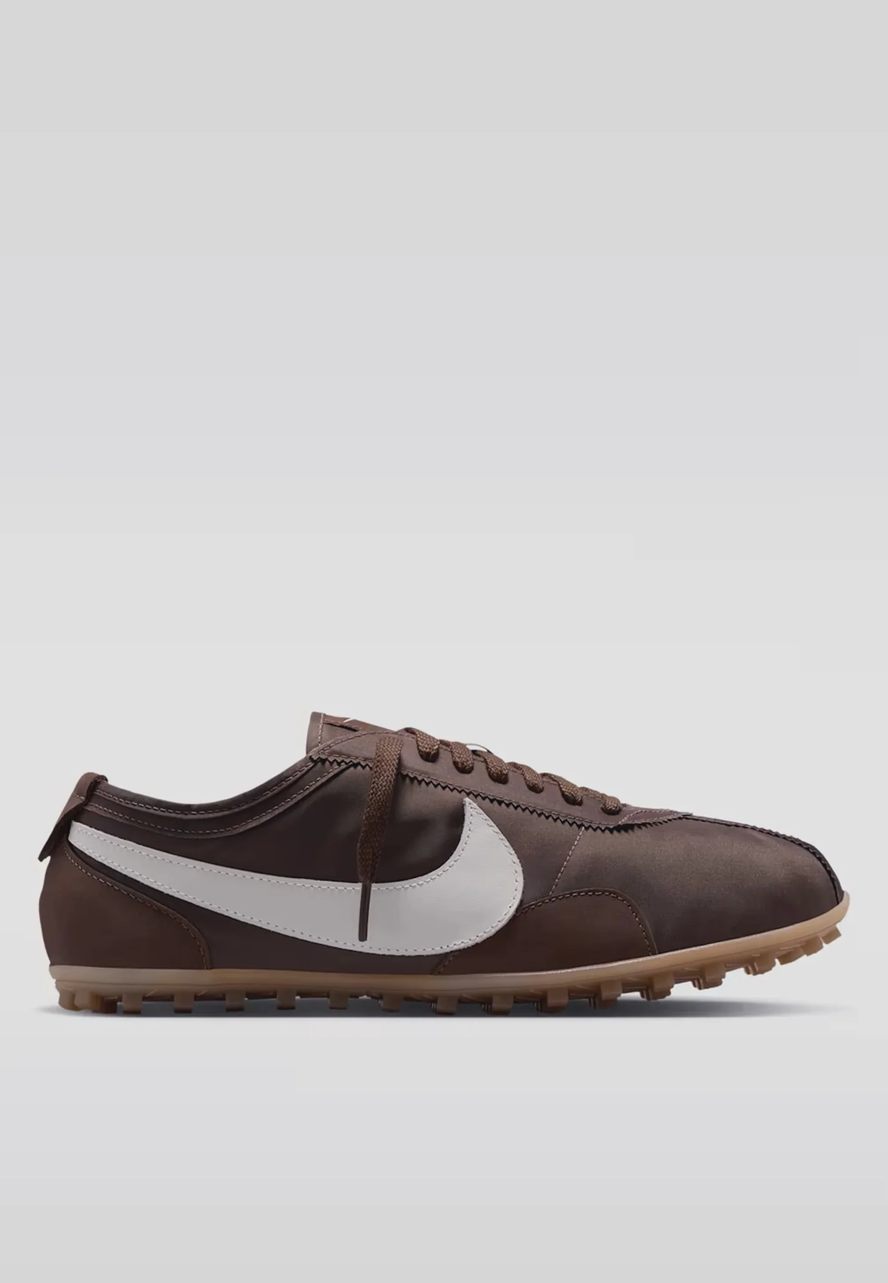 Bold Long Distance Runner Brown