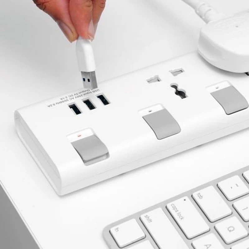 Geepas 4 Way Extension Board with USB 3m | GES4095
