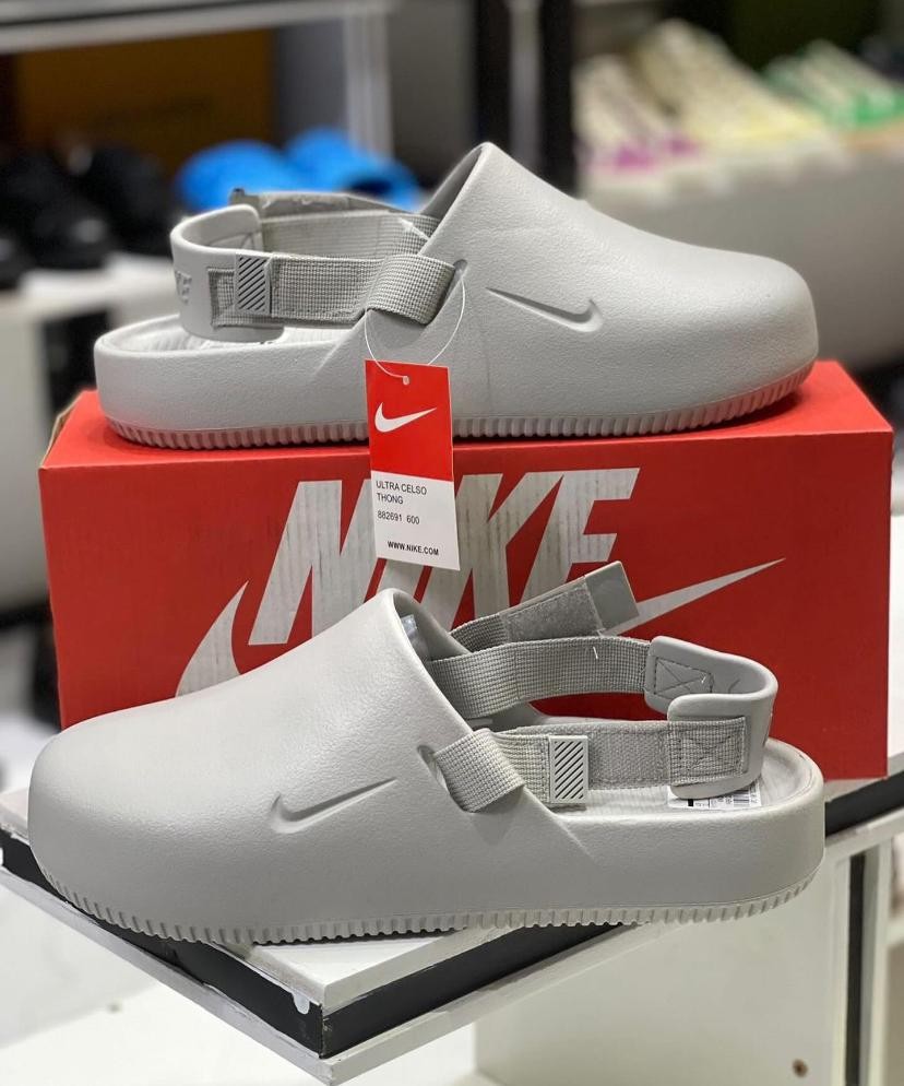 Nike Mens Calm MuleRunning