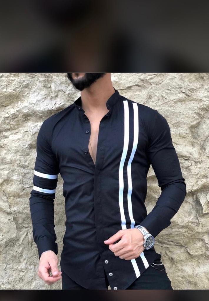 Long-sleeved buttoned shirts