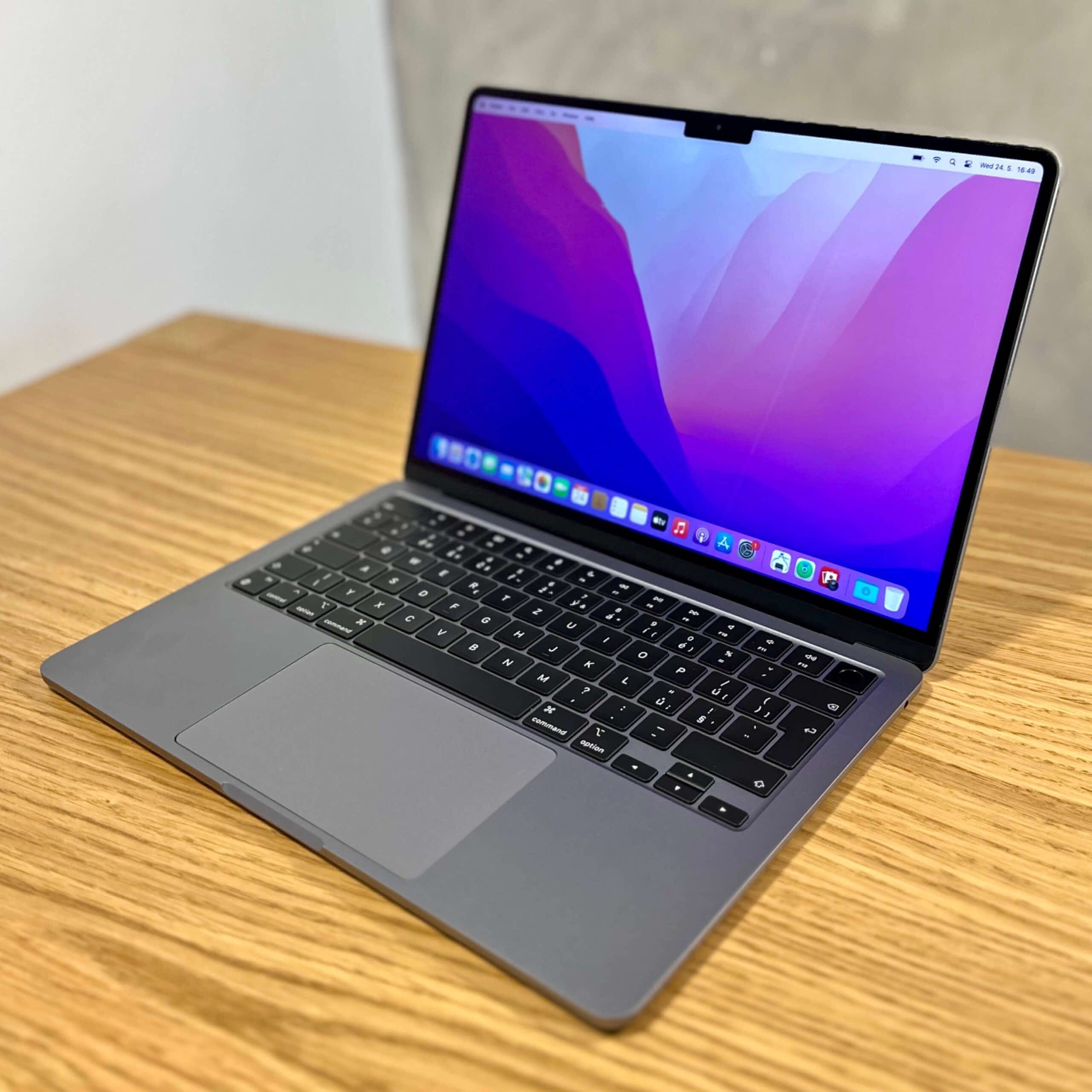Apple MacBook Air M2 8GB/256GB SSD