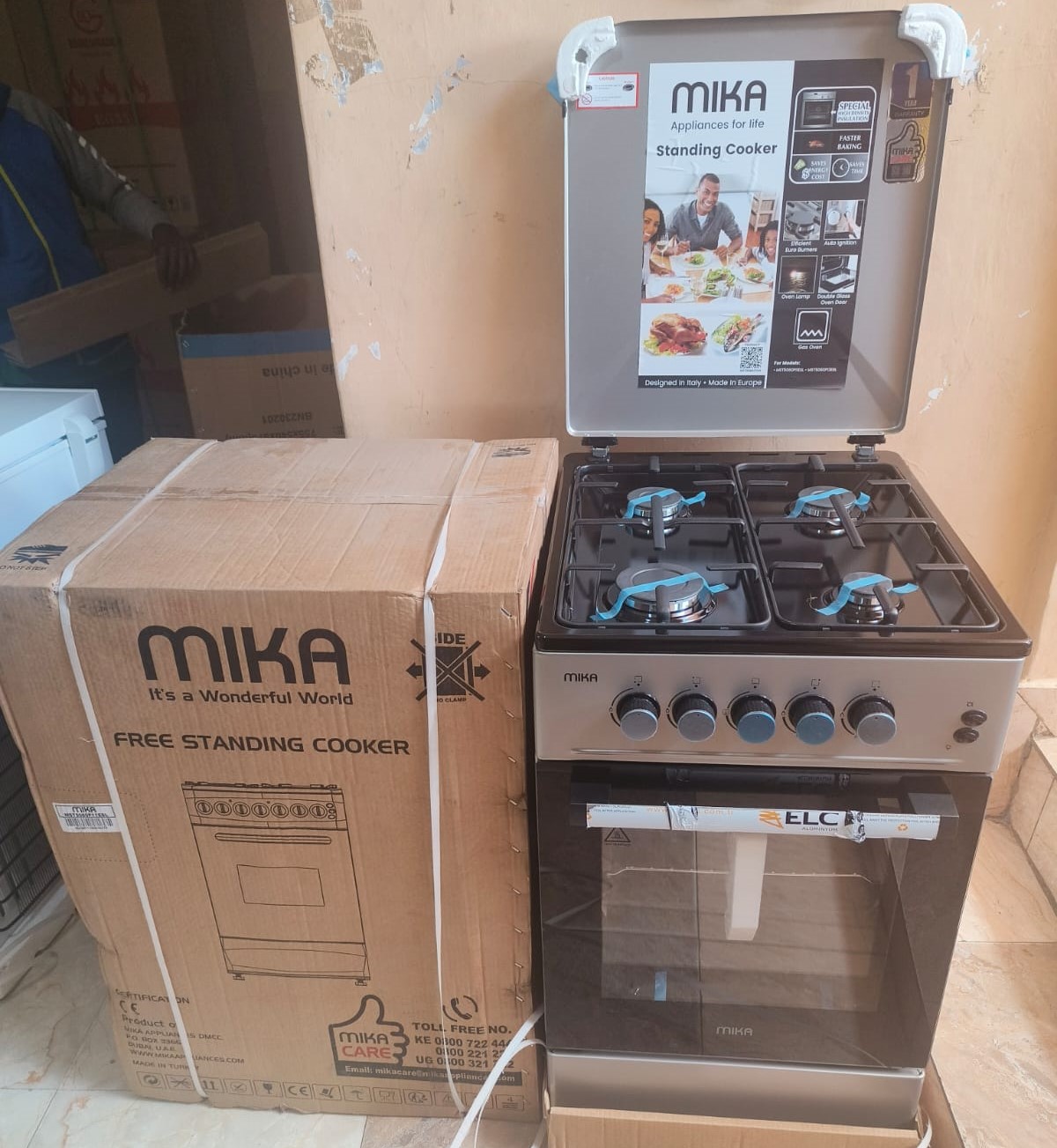 Mika 4 Burner Gas Cooker - White