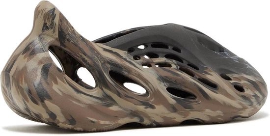 YEEZY FOAM RNR MX CINDER