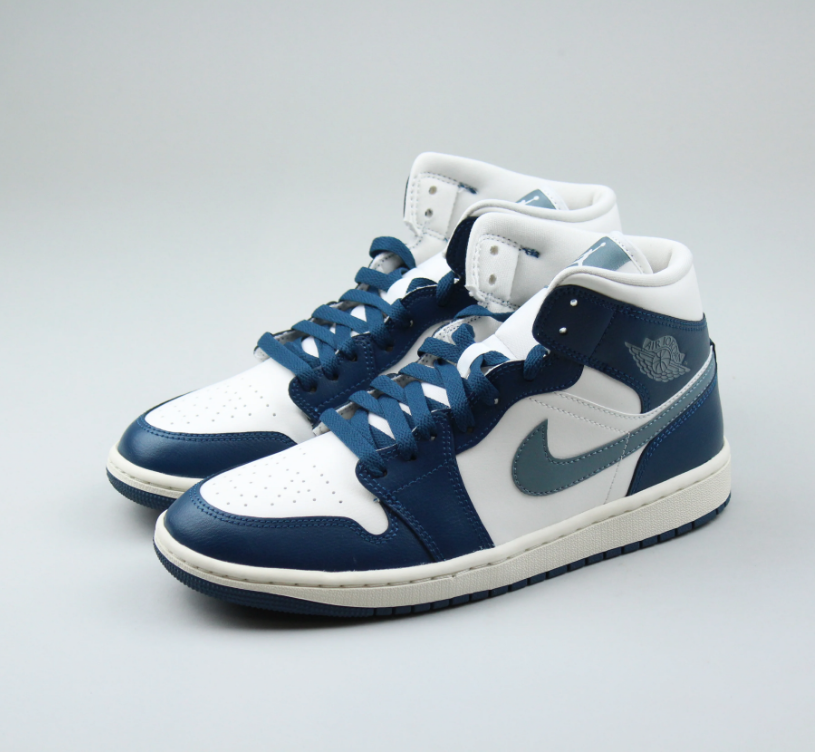 New balance sneakers Air Jordan 1 Mid 'Blue Ozone' (W)