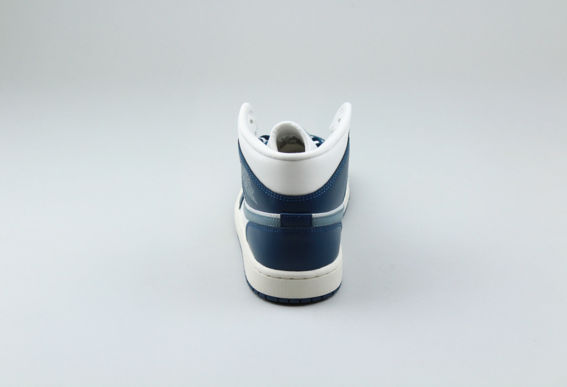 New balance sneakers Air Jordan 1 Mid 'Blue Ozone' (W)
