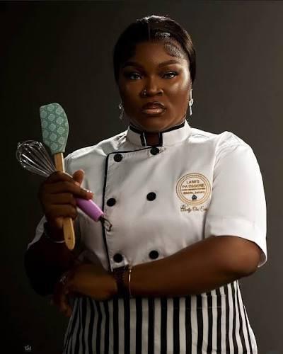 Branded Chef Coats with Logo (Full White, Embroidered) thumbnail