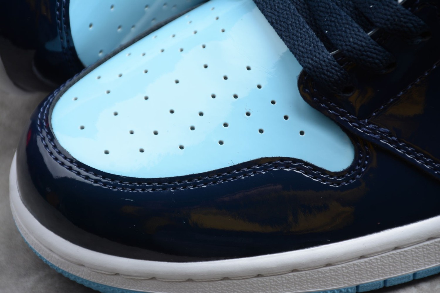 Jordan 1 Blue Chill