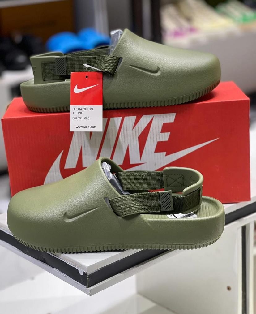 Nike Mens Calm MuleRunning