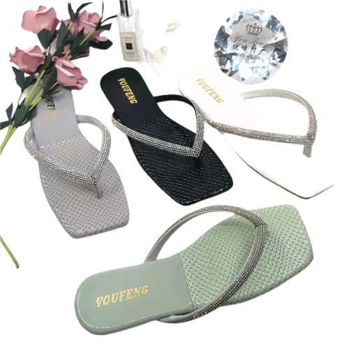 Ladies flat shoes