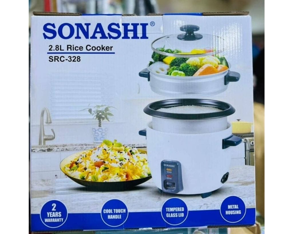 Sonashi 2.8L automatic rice cooker with a steaming basket