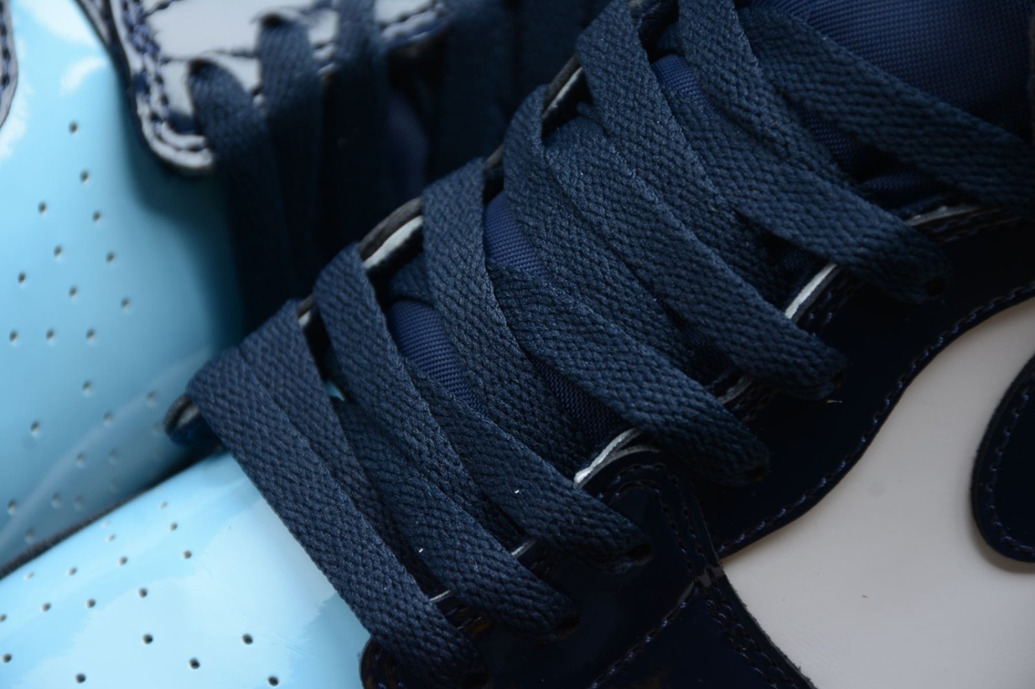 Jordan 1 Blue Chill