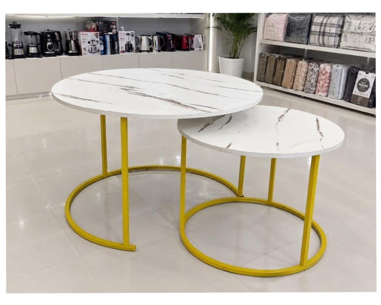 2 pcs Classic Nesting center Tables